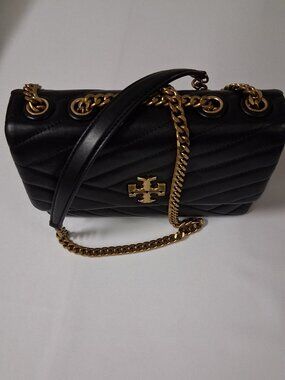 Tory Burch Kira Chevron Convertible Shoulder Bag – Black (Style 90446-001)